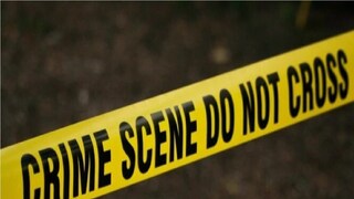 জনসম্মুখে হাতে আগ্নেয়াস্ত্র নিয়ে দাপাদাপি যুবকের জনসম্মুখে হাতে আগ্নেয়াস্ত্র নিয়ে দাপাদাপি যুবকের