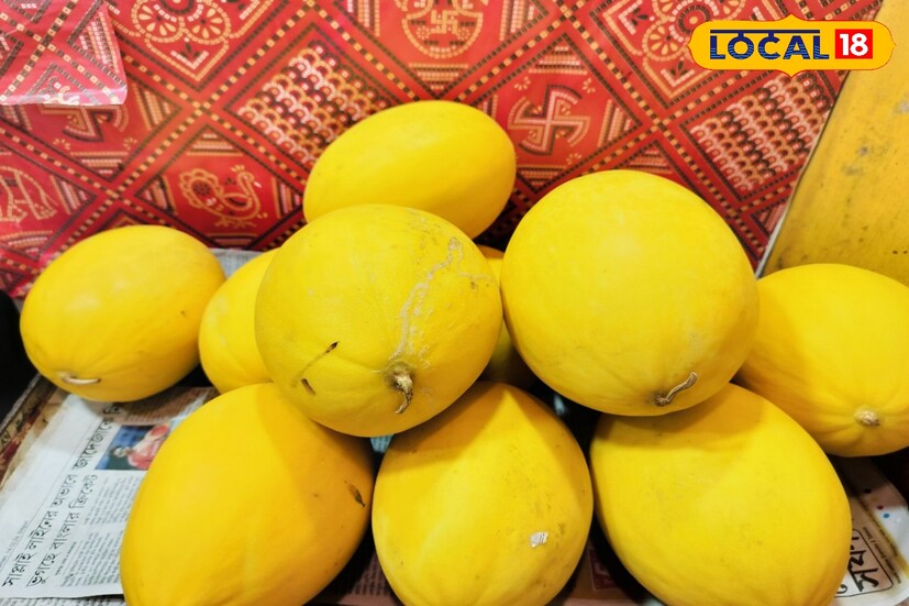 পুষ্টিগুণে ভরা খরমুজের রস খুবই রিফ্রেশিং। পাশাপাশি খরমুজে প্রচুর পরিমাণ পটাশিয়াম আছে৷ ফলে রক্তচাপ নিয়ন্ত্রিত থাকে৷ সুস্থ থাকে হৃদযন্ত্র৷ photo source collected 