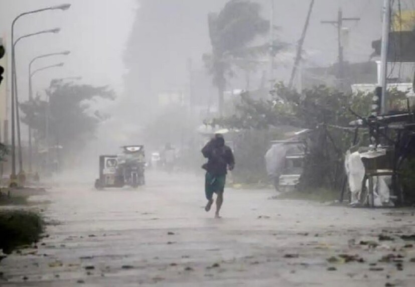 আবহাওয়া অফিসের শেষ আপডেট অনুযায়ী রবিবার দক্ষিণের ৯ জেলায় ধেয়ে আসছে কালবৈশাখী! সেই সঙ্গে বজ্রপাত-সহ বৃষ্টি হবে! photo source collected 