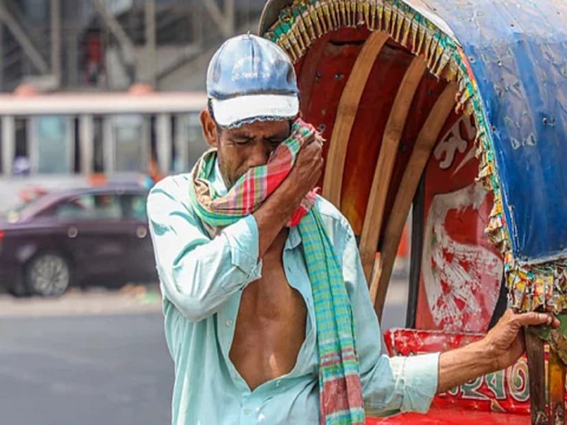 যদিও আবহাওয়া ইতিহাসবিদ ক্রিস্টোফার বার্টের ২০১৬ সালে করা একটি পর্যালোচনায় দেখা গেছে, ১৯১৩ সালে ওই অঞ্চলের অন্যান্য রেকর্ডগুলোর সঙ্গে ডেথ ভ্যালির তাপমাত্রার রিডিং ঠিক মেলে না।
