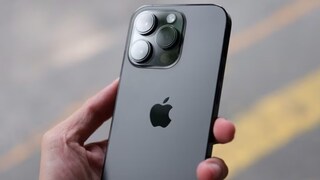 আইফোন হ্যাক হয়েছে বলে মনে হচ্ছে? এই ৫ লক্ষণ মিলে গেলে সতর্ক হন