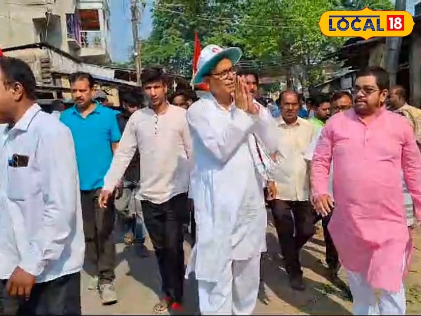 উল্লেখ্য, মুর্শিদাবাদ লোকসভা কেন্দ্রে একদিকে সেলিমের বিরুদ্ধে প্রতিদ্বন্দ্বিতা করছেন তৃণমূল প্রার্থী তথা সাংসদ আবু তাহের খান। অন্যদিকে, বিজেপি প্রার্থী তথা বিধায়ক গৌরীশঙ্কর ঘোষ।