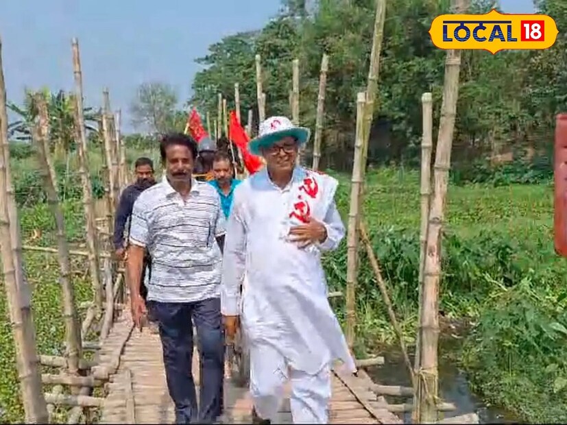 একদা এই প্রাক্তন সাংসদ যদিও মুর্শিদাবাদ লোকসভা আসনকে বেছে নেওয়ার পরে, দলের প্রার্থী তালিকা ঘোষণা হওয়ার পর থেকেই এখনও পর্যন্ত মুর্শিদাবাদেই রয়েছেন বামফ্রন্টের রাজ্য সভাপতি মহম্মদ সেলিম।