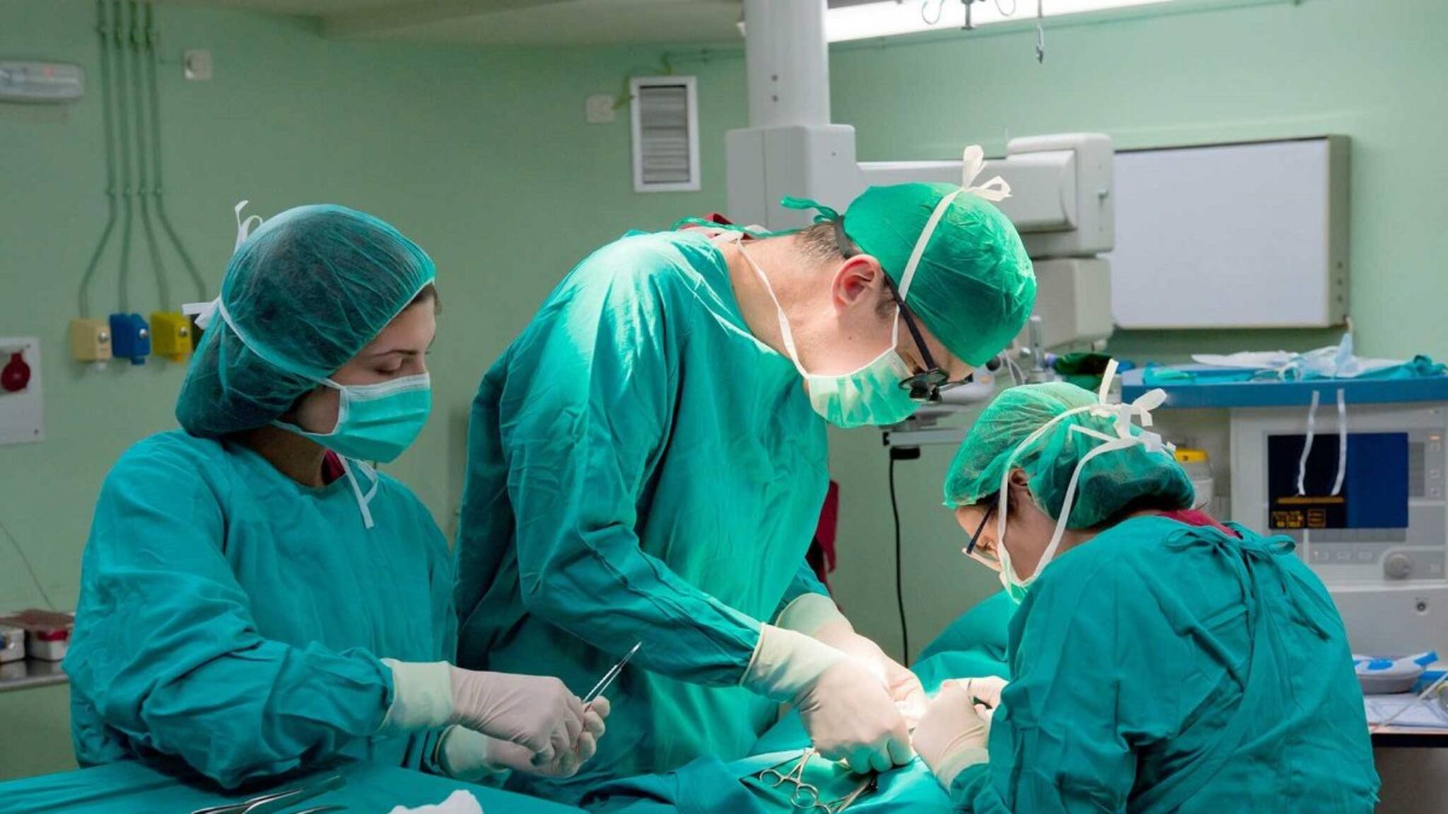 Coachbihar: সরকারি হাসপাতালে বিনা খরচে 'গল ব্লাডারে' মাইক্রো সার্জারি, নজির গড়ল জেলা সদর হাসপাতাল