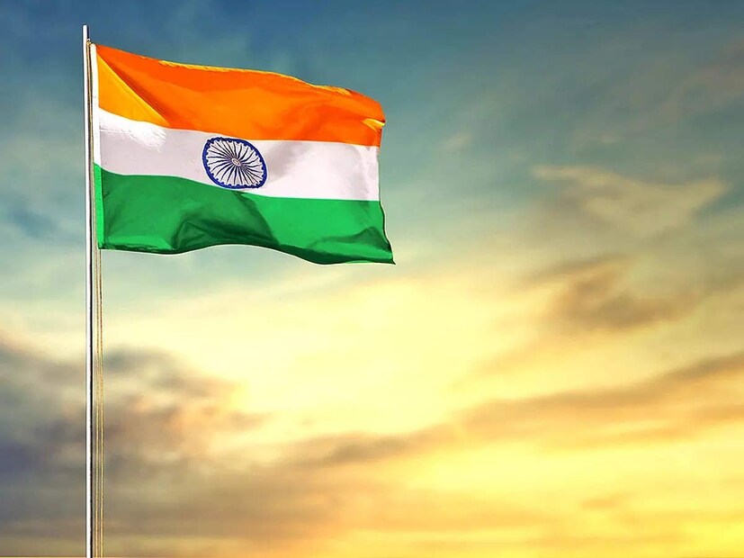 জাতীয় সঙ্গীত: জাতীয় সঙ্গীত রবীন্দ্রনাথ ঠাকুরের লেখা। ১৯৫০ সালের ২৪ জানুয়ারি সালে ‘জন-গণ-মন'কে সংবিধান জাতীয় সঙ্গীতের মর্যাদা দেয়। প্রথম ১৯১১ সালে কলকাতায় কংগ্রেসের একটি অনুষ্ঠানে এই গান গাওয়া হয়।
