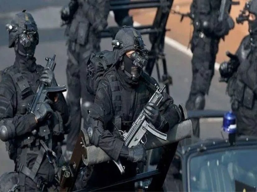 ন্যাশনাল সিকিউরিটি গার্ড (NSG) কম্য়ান্ডোর গড় বেতন বার্ষিক ১০লাখ টাকা। পদমর্যাদার উপর নির্ভর করে এই বেতন কাঠামো। সর্বোচ্চ বেতন ডিরেক্টর জেনারেলের, তারপর অ্যাডিশনাল ডিরেক্টর জেনারেল, ডেপুটি ইনসপেক্টের, গ্রুপ কম্য়ান্ডার, স্ক্রোয়াডন কম্যান্ডার এবং টিম কম্যান্ডার। 