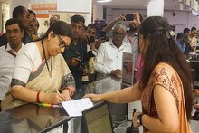 Post Office-এ অ্যাকাউন্ট খুলেলেন স্মৃতি ইরানি, FD-র থেকে বেশি সুদ মিলবে এই স্কিম