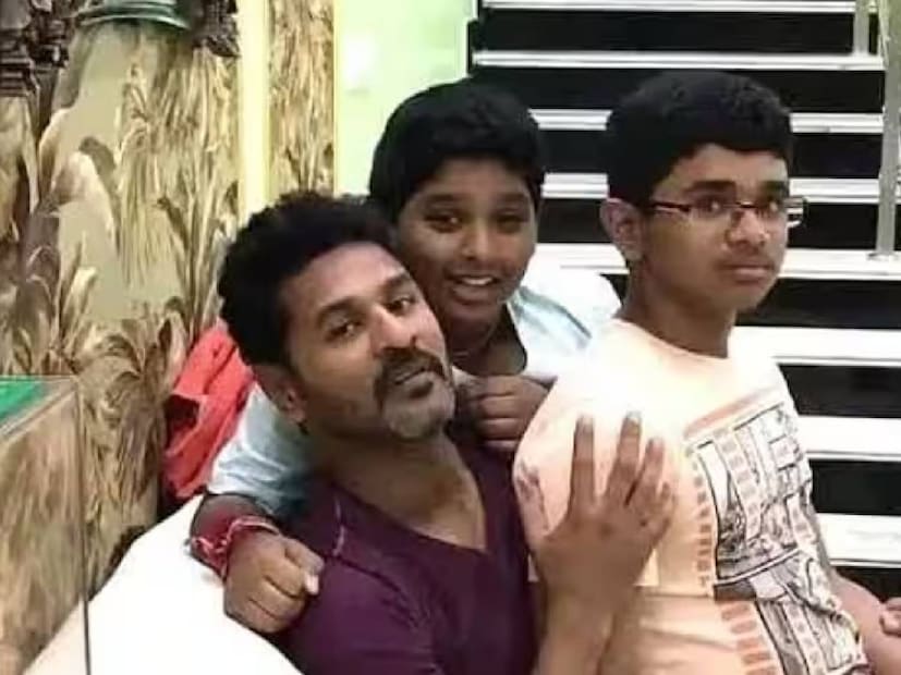 প্রথম স্ত্রীর সঙ্গে প্রভুর তিন ছেলে। কিন্তু ২০০৮ সালে বড় ছেলের মৃত্যু হয় ক্যানসারে আক্রান্ত হয়ে। তখন ছেলের বয়স মাত্র ১৩ বছর। তারপর থেকে স্ত্রী লতার সঙ্গে সম্পর্ক আরও খারাপ হয়ে যায় প্রভুর।