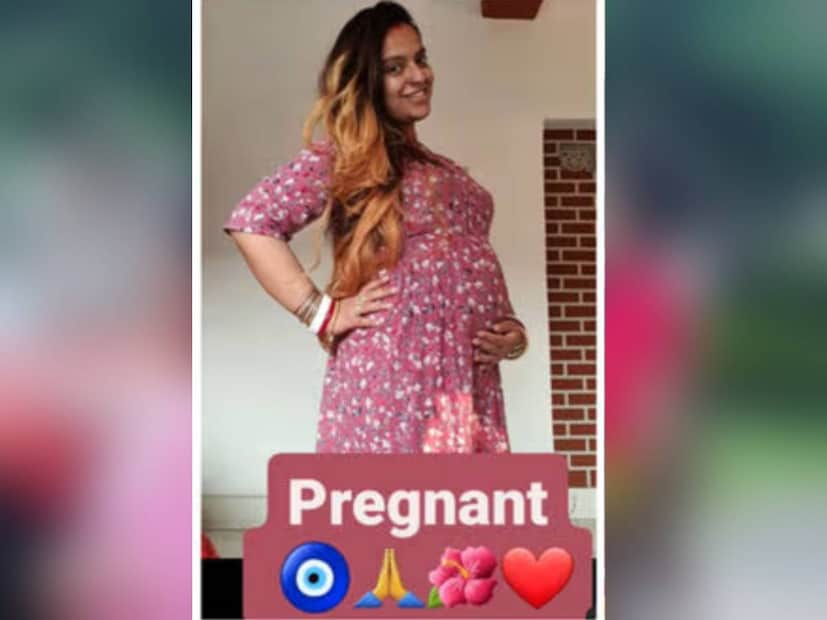 অনেকেই প্রশ্ন করেছেন, মধুবনী-রাজার কোলে কি ফের সন্তান আসতে চলেছে? কেউ কেউ সেখানেই উত্তর দিয়েছেন ‘না, এই ছবি উনি আগেও পোস্ট করেছেন।’