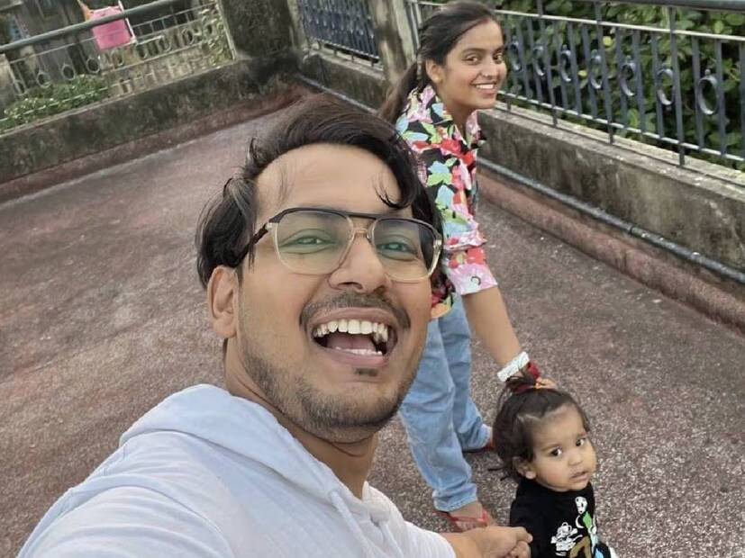 মধুবনীর ইনস্টাগ্রাম অ্যালবামে চোখ রাখলেই দেখা যাবে, গত বছরও এই একই ছবি তিনি পোস্ট করেছিলেন। সেবারও নতুন করে মাথাচাড়া দিয়ে ওঠে তাঁর দ্বিতীয় বার অন্তঃসত্ত্বা হওয়ার গুঞ্জন।