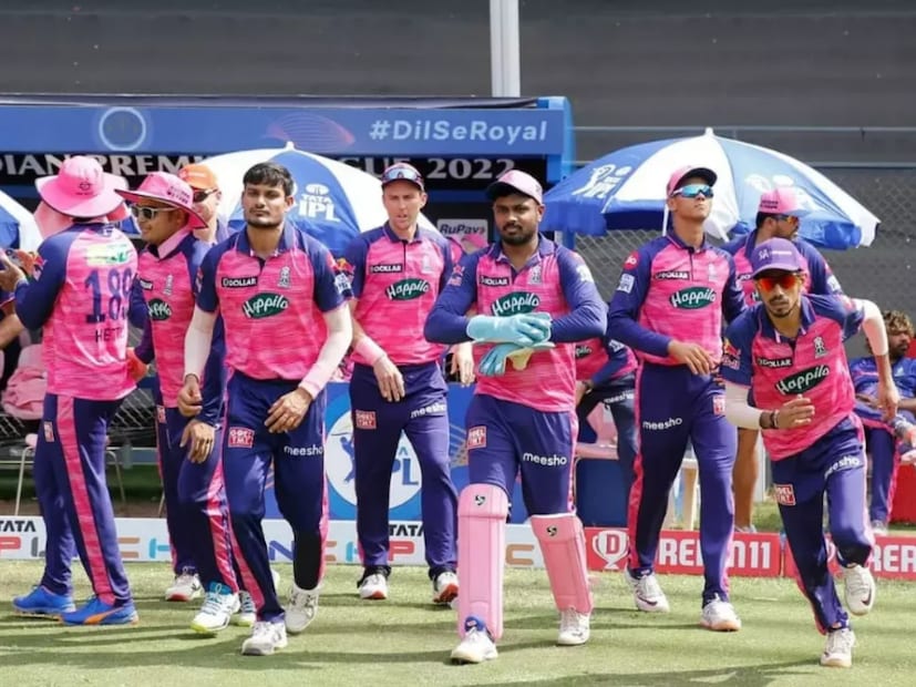 এছাড়া বর্তমানে লিগ টেবিলে ১০  ম্যাচে ৮ জয় ১৬ পয়েন্ট, নেট রানরেট +০.৬২২ নিয়ে প্রথম স্থানে রয়েছে রাজস্থান রয়্যালস। কেকেআর রবিবার জিতলে ১৬ পয়েন্ট হবে। নাইটদের নেট রানরেট +১.০৯৮। 