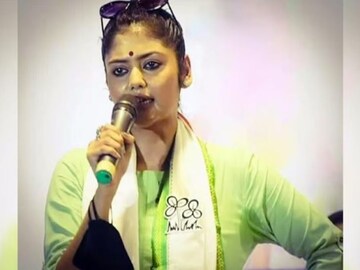 সায়নী