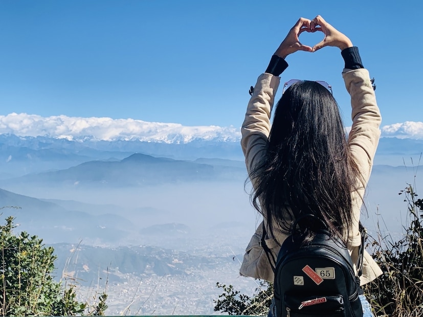 এখন নতুন প্রজন্মের মধ্যে দারুণ একটা ট্রেন্ড সোলো ট্রিপ৷ এই সোলো ট্রিপের কনসেপ্ট কী তাও অবশ্য এখন সকলেই জানেন৷ এটা হল কোনও মহিলা কিম্বা পুরুষ তিনি সম্পূর্ণ একা কোনও ট্রিপে যান৷