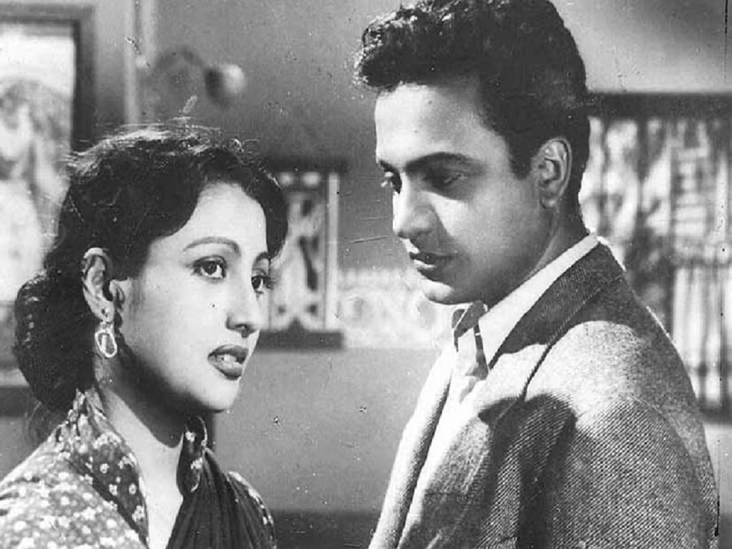 'ফ্লপ মাস্টার জেনারেল': ছবি ফ্লপ হচ্ছে, তারপরও দমে যাননি অরুণ। হাতে ছিল তখনও 'সহযাত্রী' ও 'নষ্টনীড়' ছবি। মন-প্রাণ দিয়ে অভিনয় করলেন। ফল আগের তিনটির মতোই। ছবি ফ্লপ করছে কিন্তু সুযোগ পেয়ে যাচ্ছেন ৷ বিষয়টি ভালভাবে নিল না অনেকেই। আড়ালে-আবডালে তাঁকে ডাকা শুরু হল 'ফ্লপ মাস্টার জেনারেল' বা 'এফএমজি' বলে। নামটা রটে গেলে সিনেমাপাড়ায়। খবরের পাতায় এফএমজি ঘিরে খবরও ছাপা হল।

