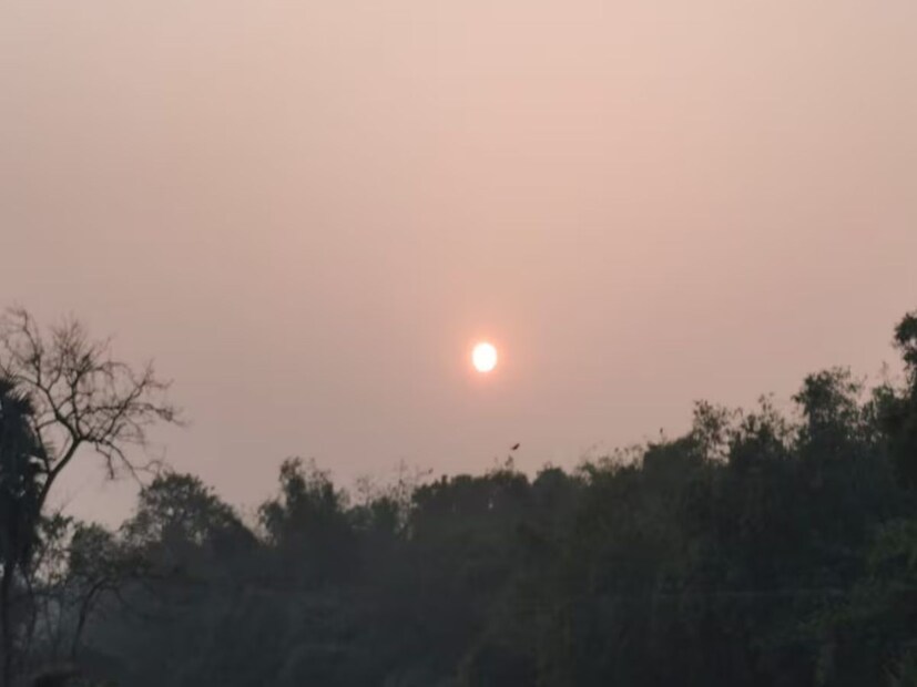ইসলামপুর : মেঘলা আকাশ, সর্বনিম্ন তাপমাত্রা ২৩ ডিগ্রি সেলসিয়াস। 