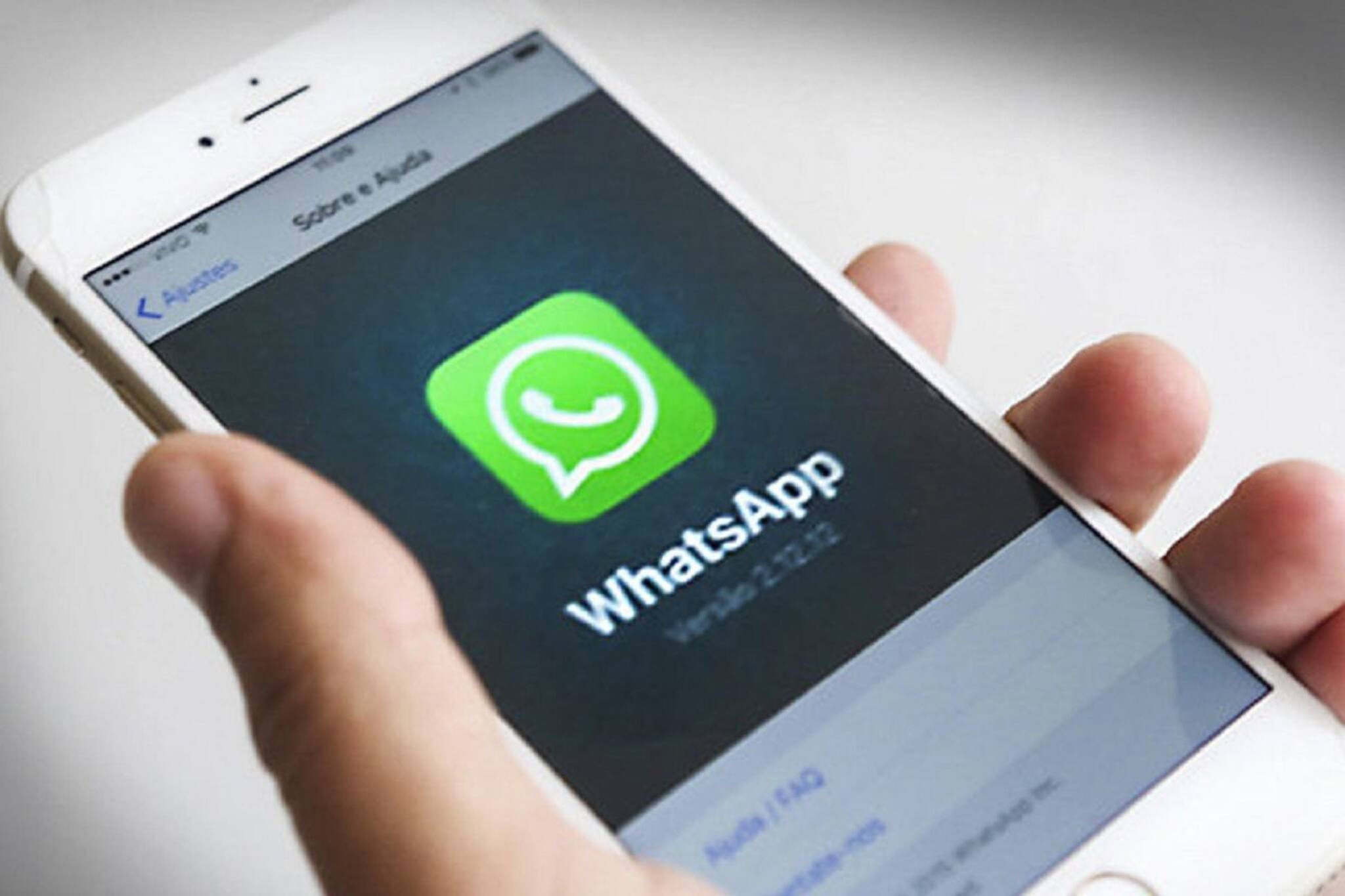 শুধু স্মার্ট নয়, একেবারে AI স্মার্ট, নতুন ফিচার আনছে WhatsApp