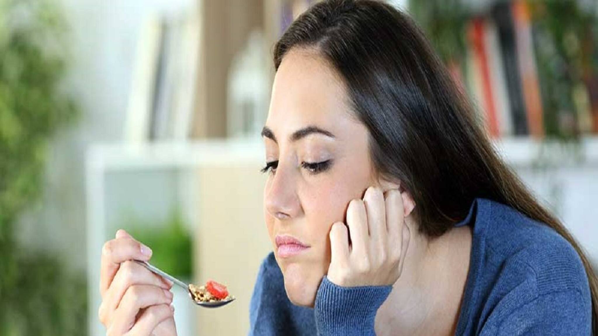 রোগা হবেন বলে খিদে পেলেও খাবার খাচ্ছেন না? দেরি করে খাবার খান? চরম সর্বনাশ করছেন