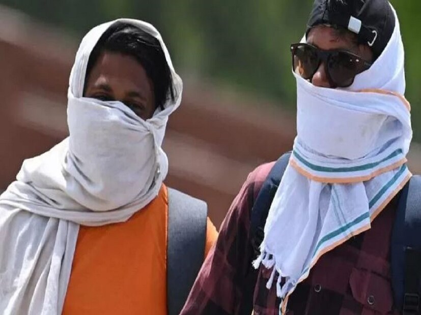 আবহাওয়া দফতর সূত্রে জানা গেছে বিগত ৭০ বছরের মধ্যে সবচেয়ে তীব্রতর দাবদাহের সাক্ষী হচ্ছে সমগ্র দক্ষিণবঙ্গ। পশ্চিমবঙ্গের দাবদাহের ইতিহাসের সবচেয়ে ভয়াবহ ও সবচেয়ে বিপজ্জনক তাপপ্রবাহ দ্বারা আক্রান্ত হতে চলেছে দক্ষিণবঙ্গ। photo source collected 