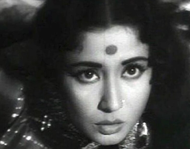 ৬০-এর দশকের শেষ পর্যন্ত তাঁর কেরিয়ার উড়ছিল। একটার পর একটা হিট। ১৯৬৮ সালে তাঁর শেষ হিট ছবি 'বাহারো কি মনজিল'। 