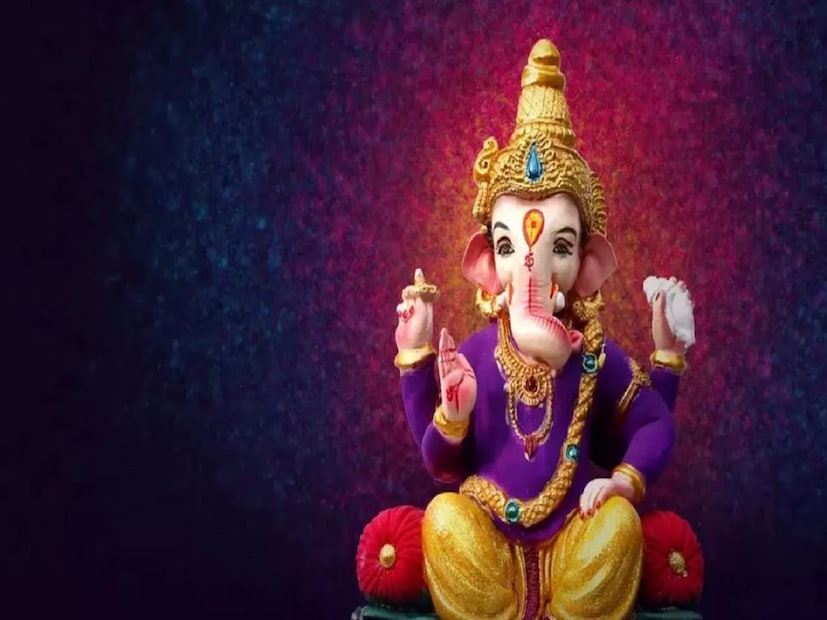 ৫. জ্যোতিষ শাস্ত্র অনুসারে, বুধবার ভগবান গণেশের প্রিয় দিন। তাই এই দিন সাদা বা হলুদ রঙের কলকে ফুল গাছের পাতা নিবেদন করলে ভগবান গণেশ প্রসন্ন হন। প্রচলিত বিশ্বাস অনুযায়ী, কলকে গাছের পাতা নিবেদন করলে সব ধরনের সঙ্কট দূর হয় এবং একাধিক সমস্যা থেকে মুক্তি পাওয়া যায়।