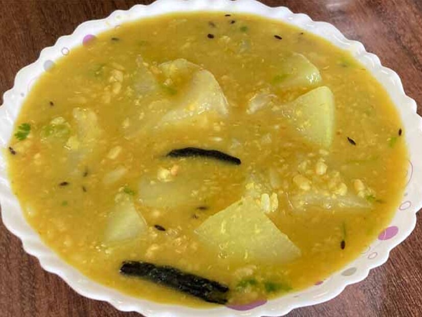 লাউ পেট ঠান্ডা করে। বদহজম, অম্বল জনিত পেটের সমস্যা একেবারে নির্মূল করে।