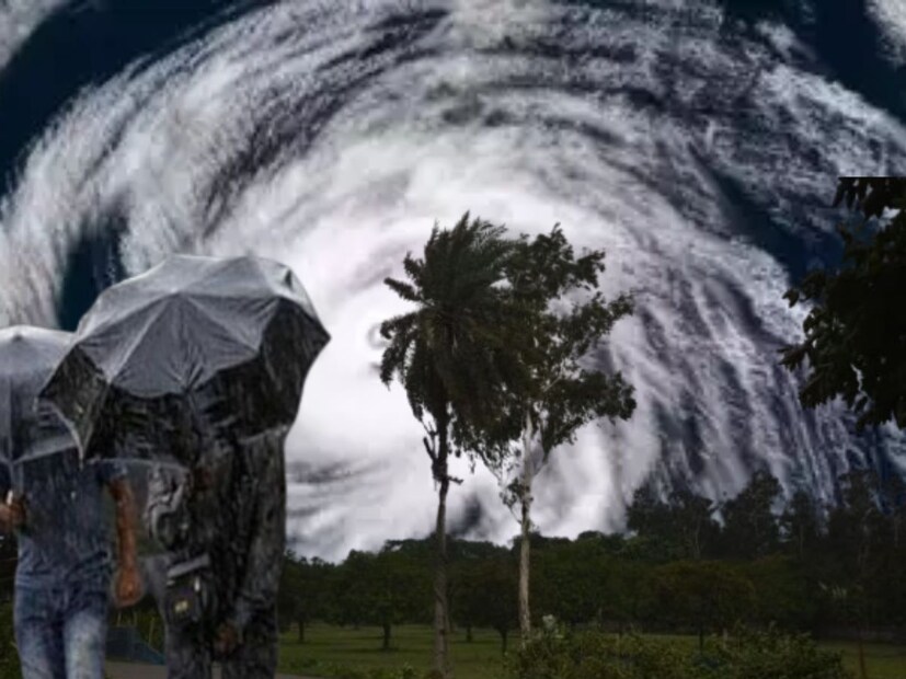 বঙ্গোপসাগরে তৈরি হওয়া নিম্নচাপ ইতিমধ্যেই পরিণত হয়েছে গভীর নিম্নচাপে। আলিপুর আবহাওয়া দফতরের পূর্বাভাস, শনিবার গভীর রাতে নিম্নচাপ ’-এ পরিণত হবে। তার আগেরই বজ্রবিদ‍্যুত্‍-সহ ঝড়বৃষ্টির সতর্কতা দক্ষিণবঙ্গের বেশ কয়েকটি জেলায়। 