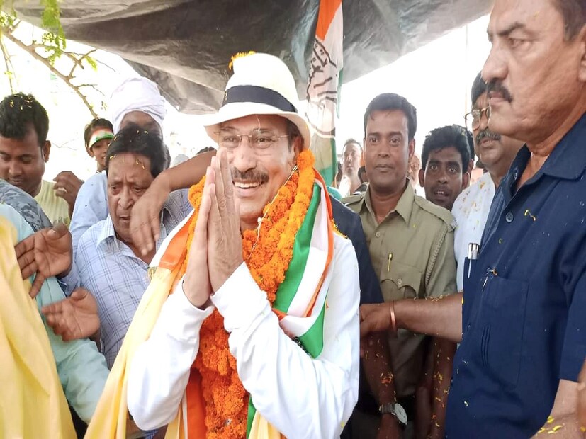 *তবে অচাষযোগ্য জমি সহ বেশ কিছু সম্পত্তি রয়েছে তার স্ত্রী ও সন্তানের নামে। এ ক্ষেত্রে অধীর রঞ্জন চৌধুরীর স্থাবর সম্পত্তির পরিমাণ শূন্য হলেও তার স্ত্রীর নামে রয়েছে ২ কোটি ৭৮ লক্ষ ৪০ হাজার টাকা এবং সন্তানের নামে রয়েছে ৪৯ লক্ষ টাকার স্থাবর সম্পত্তি। এছাড়াও নিজের নামে কোনও লোন না থাকলেও তার স্ত্রীর নামে বাড়ির জন্য ২৪ লক্ষ ৬২ হাজার ৬৩২ টাকার লোন রয়েছে। সংগৃহীত ছবি। 