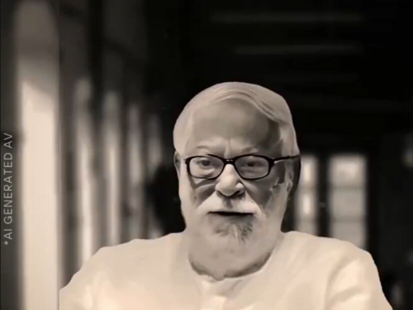 বিধানসভা থেকে বুদ্ধবাবুর মরদহ এরপর নিয়ে যাওয়া হবে আলিমুদ্দিন স্ট্রিট। সেখানে বারোটা থেকে বেলা ৩টে ১৫ পর্যন্ত শায়িত থাকবে মরদেহ।