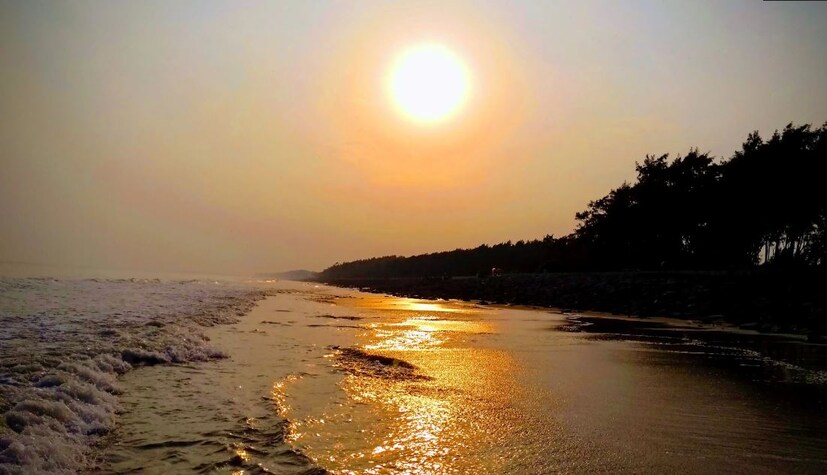 চলতি বছর ৭ জুলাই রথযাত্রা। রথযাত্রার আগে দিঘায় জগন্নাথ মন্দিরের রথ নির্মাণ শুরু হয়ে যাওয়ায় মন্দির উদ্বোধন নিয়ে তৈরি হয়েছে জল্পনা। অনেকেই মনে করছেন দিঘায় জগন্নাথ মন্দির জুন মাসেই উদ্বোধন হবে। photo source collected 