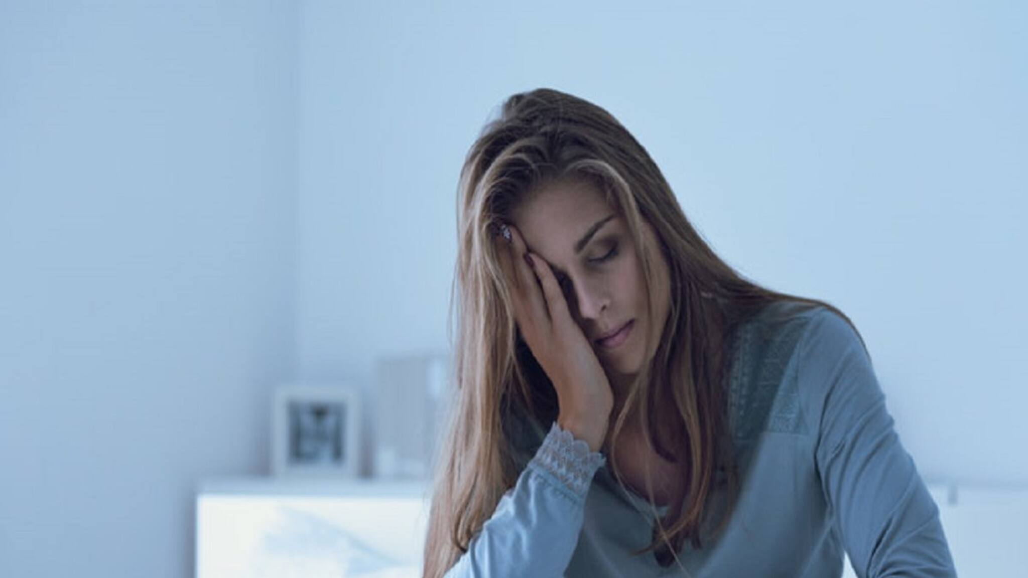 ঘুম থেকে ওঠার পরেও ঘুম পায়? সারাদিন ক্লান্ত লাগে? মারণ রোগের ইঙ্গিত! জানুন