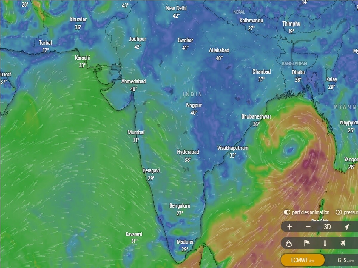 এই নিম্নচাপটি খেপুপাড়া থেকে ৭০০ কিমি দক্ষিণ ও দক্ষিণ পশ্চিমে অবস্থান করছে৷ অন্যদিকে সাগর দ্বীপের থেকে ৬৬০ কিমি দক্ষিণ ও দক্ষিণ পশ্চিমে এবং ক্যানিংয়ের ৭১০ কিমি দক্ষিণে এই নিম্নচাপটি অবস্থান করছে৷ Photo Courtesy- Windy.Com 