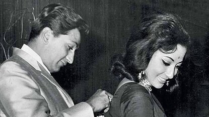 প্রয়াত স্বর্ণযুগের অভিনেত্রী মালা সিনহার স্বামী
প্রয়াত স্বর্ণযুগের অভিনেত্রী মালা সিনহার স্বামী