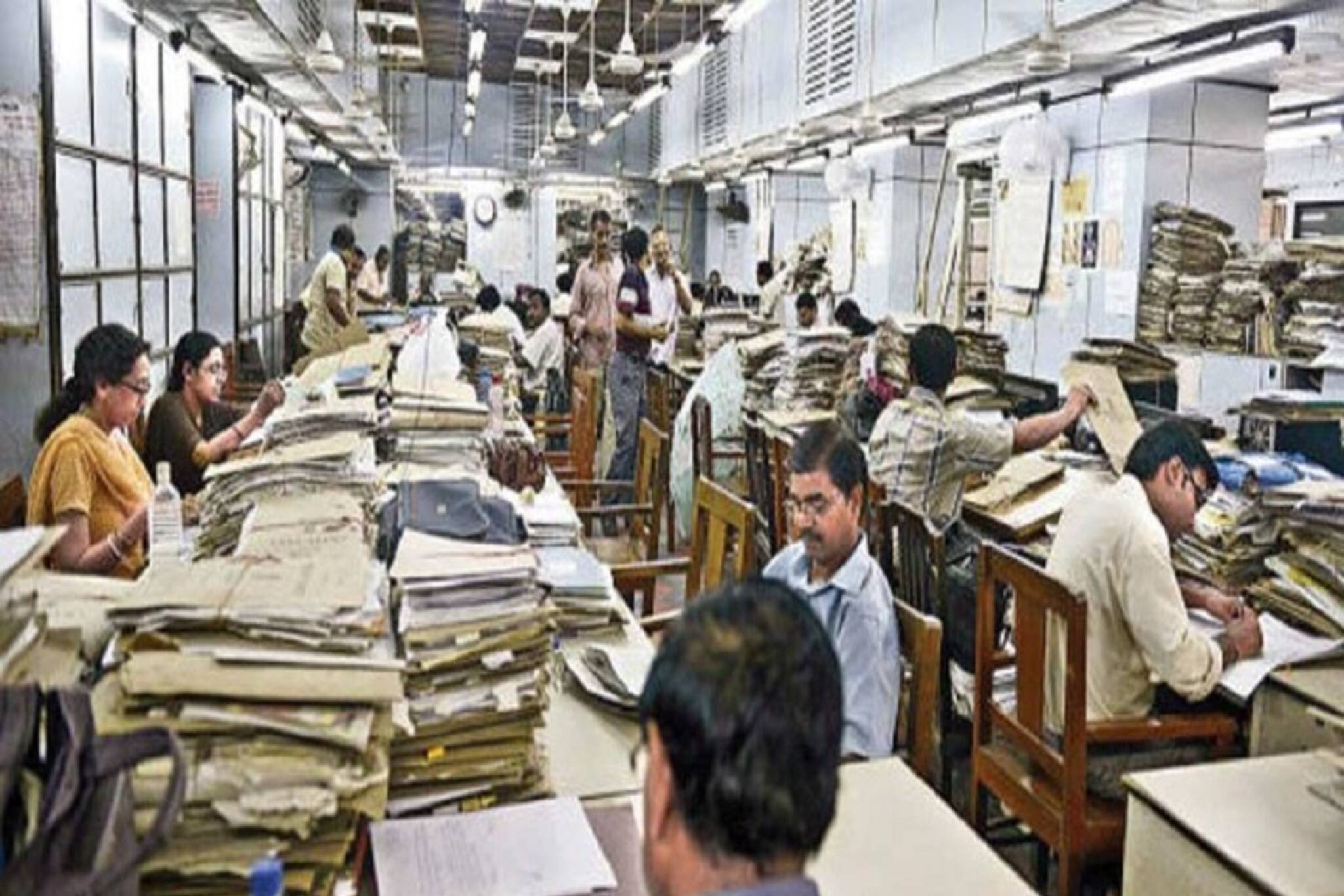 বিরাট খবর! রাজ্য সরকারি কর্মী-পেনশনভোগীদের জন্য বড় ঘটনা! জানা খুবই জরুরি