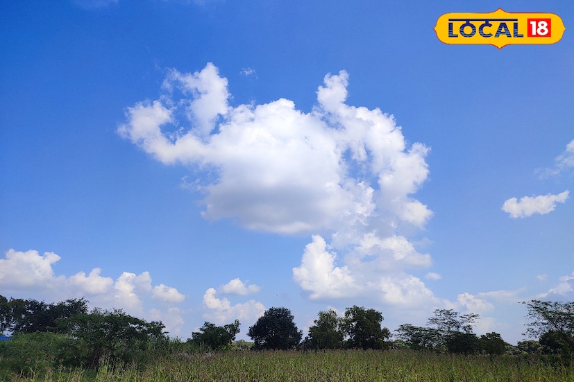 তবে, আবারও গরমের দাপটে নাজেহাল হতে হবে জেলার মানুষকে। এই দিন পুরুলিয়া সর্বোচ্চ তাপমাত্রার পারদ থাকতে পারে ৩৮ ডিগ্রি সেলসিয়াস ও সর্বনিম্ন তাপমাত্রার পারদ থাকতে পারে ২৬ ডিগ্রি সেলসিয়াস বলে জানা গিয়েছে হাওয়া অফিস সূত্রে।