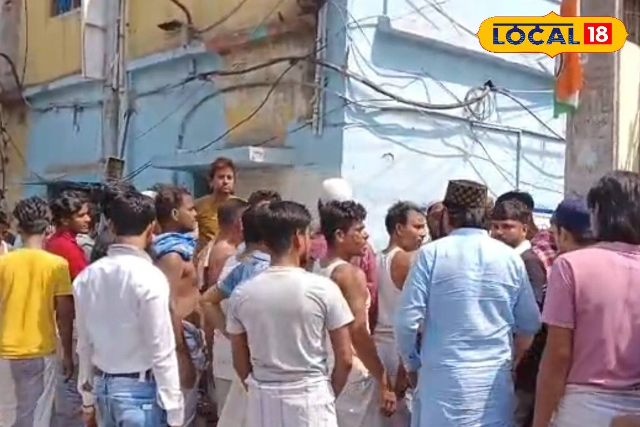 ‘পঞ্চায়েত প্রধানের সঙ্গে দেখা করতে চাই’, বলেই এলোপাতাড়ি গুলি! হাওড়ায় আতঙ্ক