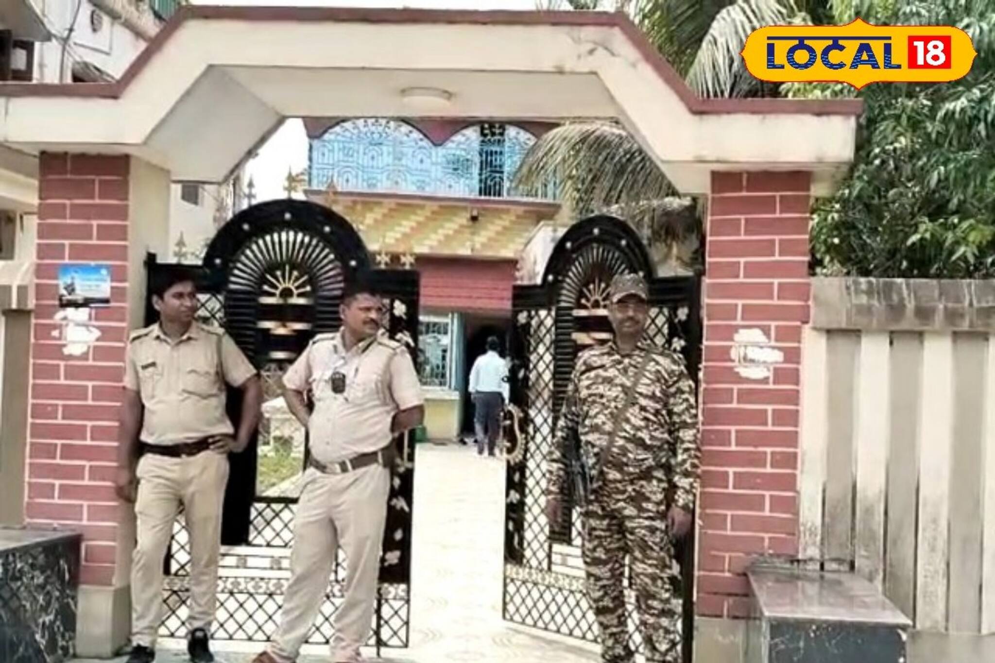 আচমকা আয়কর হানা! 'বিশেষ' রাজনৈতিক দলের ঘনিষ্ঠ একাধিক ব্যবসায়ির বাড়িতে তল্লাশি