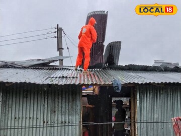 ঝড়ে ঝড়ে