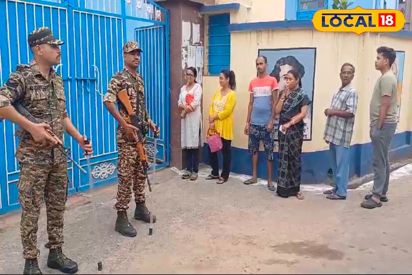 উল্লেখ্য, আসানসোল লোকসভার জনমত আপাতত স্ট্রংরুমে কড়া নিরাপত্তার মোড়কে বন্দী রয়েছে। আগামী চার জুন সকাল আটটা থেকে ভোট গণনা শুরু হবে। আসানসোল লোকসভা কেন্দ্রের গণনা হবে জুবিলী মোড় সংলগ্ন আসানসোল ইঞ্জিনিয়ারিং কলেজে।