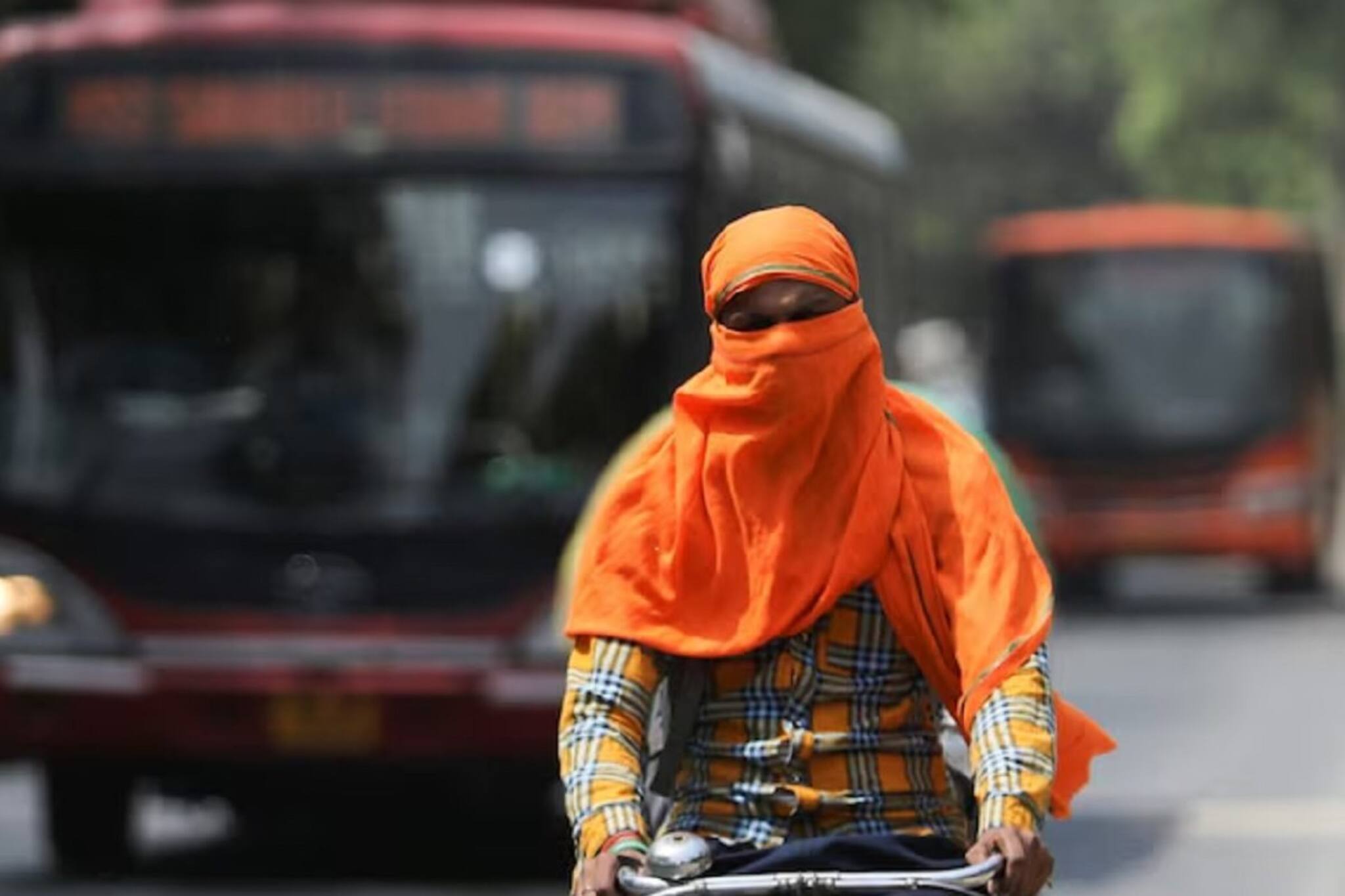 তিন মাসে হিট স্ট্রোকের বলি বহু মানুষ, চাঞ্চল্যকর তথ্য স্বাস্থ্য মন্ত্রকের