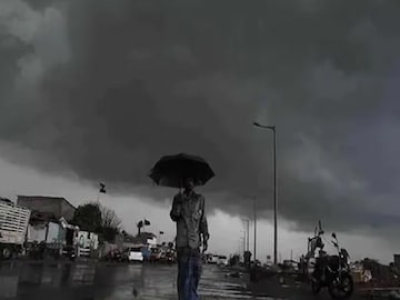 শুক্রবার ফের কালবৈশাখীর সম্ভাবনা দক্ষিণবঙ্গে, বৃহস্পতিবার দিনভর আবহাওয়া কেমন?
