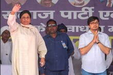 ভাইপো আনন্দকে হঠাৎ দলীয় পদ থেকে সরিয়ে দিলেন, মায়াবতীর সিদ্ধান্তে জোর জল্পনা