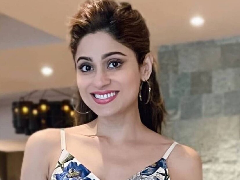 শমিতার সেই ভিডিও শ্যুট করে দিয়েছেন শিল্পা। মহিলাদের এন্ডোমেট্রিওসিস নিয়ে সতর্ক করেছেন অভিনেত্রী।