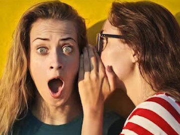 ভুল করেও এই ৫ গোপন কথা কাউকে বলবেন না! জীবন বরবাদ হয়ে যাবে, হাসির খোরাক হতে হবে