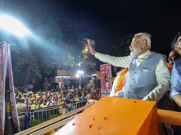 ভোট প্রচারে কলকাতায় রোড শো করবেন প্রধানমন্ত্রী (Photo Courtesy: Narendra Modi/Facebook Page)