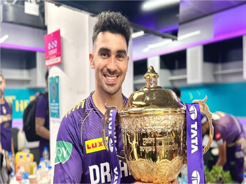কেকেআরের জার্সি গায়ে ২০২৩ আইপিএলে মোট ১১টি ম্যাচ খেলেছিলেন তিনি। ২২৭ রান করেছিলেন। কেকেআরের অন্যতম সেরা ক্রিকেটার হিসেবে নিজেকে প্রমাণ করেছেন এই তারকা। আইপিএল ২০২৪-এ অবশ্য গুরবাজ মাত্র ২টি ম্যাচ খেলার সুযোগ পান। ৬২ রান করেন।