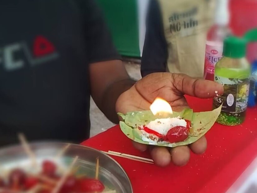 বেঙ্গালুরুর ১২ বছরের মেয়ে একটি বিয়েবাড়িতে গিয়েছিলেন৷ সেখানে তিনি লিকুইড নাইট্রোজেন দেওয়া স্মোকিং পান খেয়েছিলেন৷ তাতেই এক বিরল রোগে আক্রান্ত হয়েছেন তিনি৷ সেই রোগের নাম পার্ফোরেশন পেরিট্রোনাইটিস৷ 