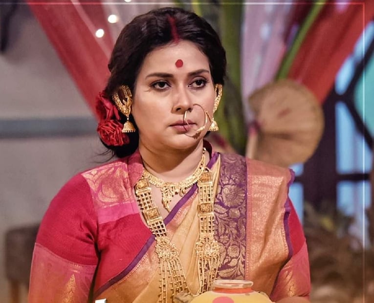 অভিনেত্রী ত্রমিলা ভট্টাচার্য৷ বাঙালির ঘরে ঘরে পরিচিত এই নাম৷ বিভিন্ন সিরিয়ালে অভিনয় করেন তিনি৷ অভিনেত্রী ত্রমিলা ভট্টাচার্য৷ বাঙালির ঘরে ঘরে পরিচিত এই নাম৷ বিভিন্ন সিরিয়ালে অভিনয় করেন তিনি৷