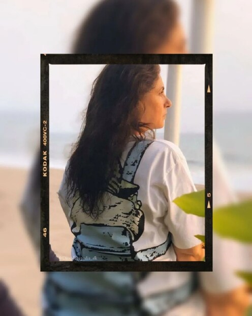 বলিউডের নায়িকা মানেই তাঁকে জড়িয়ে নানা গুঞ্জন৷ এমনই এক নায়িকা যিনি কেরিয়ারে অত্যন্ত সফল হয়েও ব্যক্তিগত জীবনে ঘটিয়েছেন নানা কাণ্ড! মাত্র ১৭ বছরেই গর্ভবতী হন নায়িকা৷ এই খবর জানিয়ে বোমা ফাটিয়েছিলেন তাঁর প্রথম ছবির হিরো! 