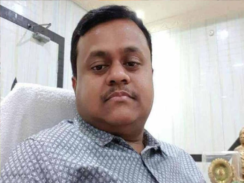*সৌমেন্দু অধিকারী তার হলফনামায় সম্পত্তির বিবরণে জানিয়েছেন জায়গা জমি বেশিরভাগই তিনি উপহারস্বরূপ পেয়েছেন। সৌমেন্দু তার হলফনামায় আরও জানিয়েছেন, তাঁর একটি গাড়ির ঋণ রয়েছে। সেই ঋণের পরিমাণ ২ লক্ষ ৮৭ হাজার ৯৭০ টাকা। সংগৃহীত ছবি। 