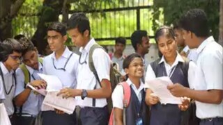 ছেলেদের থেকে পাশের হারে পিছিয়ে মেয়েরা